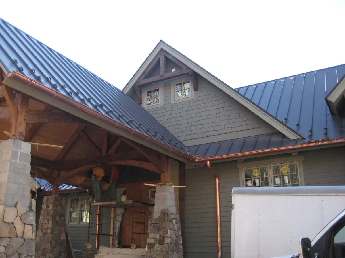 Craftsman Roofing team delivering quality roofing work in Latches Lane